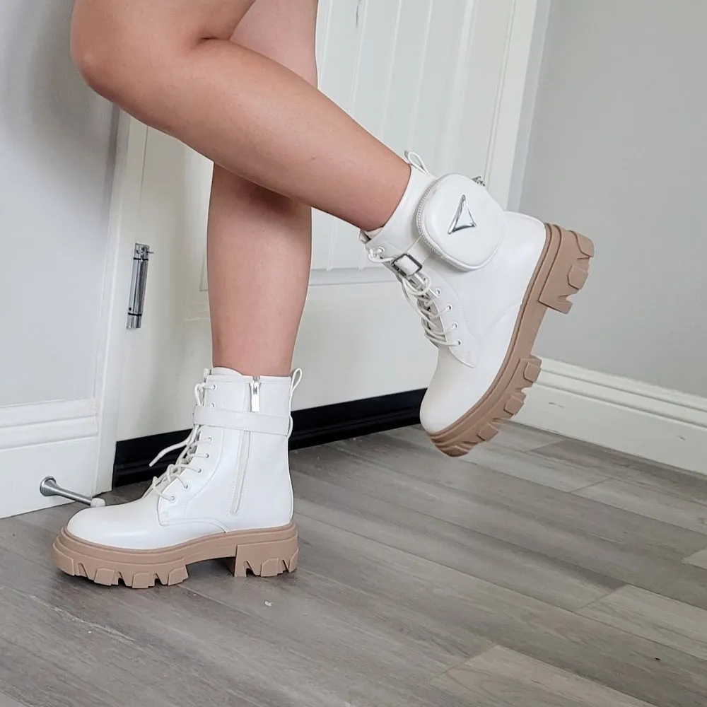 Combat white boot