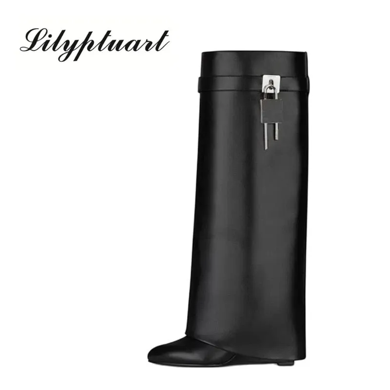 Fashion Trend Big Lock  Casual Wedge Boots
