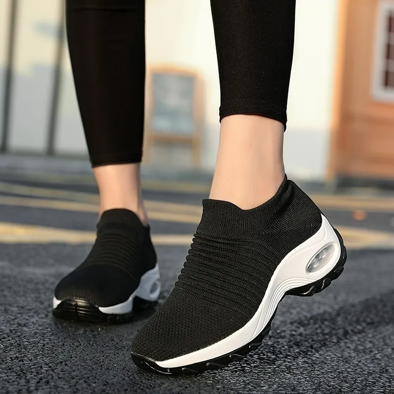 Lucia - Comfort Sneakers
