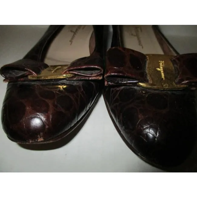 Salvatore Ferragamo Brown Croc Patent Vara Low Flats Size Us
